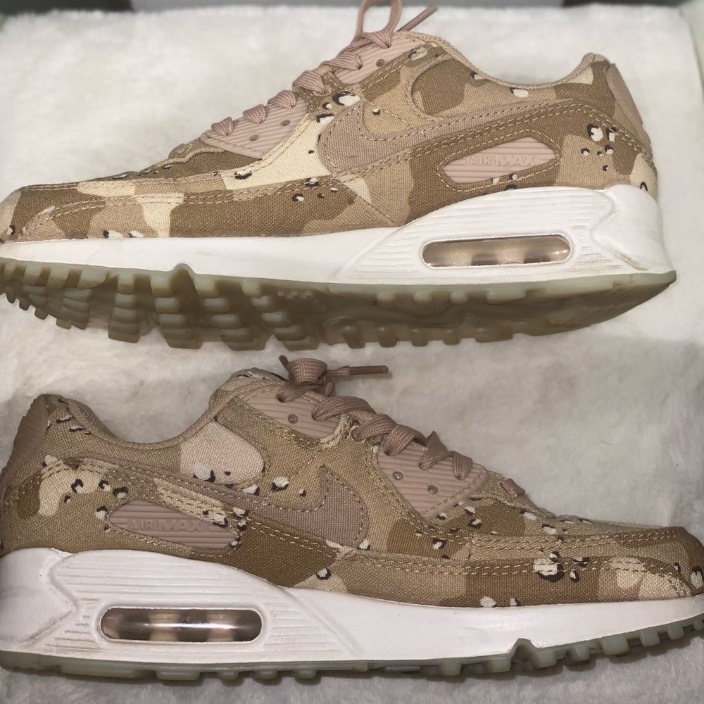 Nike Women’s Air Max 90 Desert Camo Sneakers - Tan & Cream - Picture 3 of 8